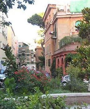 Hotel Romano 2* רומא