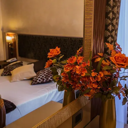 Hotel Romano 2* Řím